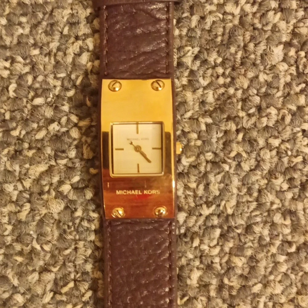 Michael Kors MK 2216 brown leather gold tone women's watch